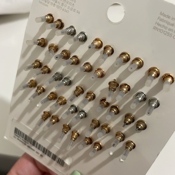 Earring Studs from H&M - Picture 2 of 2